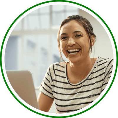 circlepeople girllaptop2 newcastle home loans